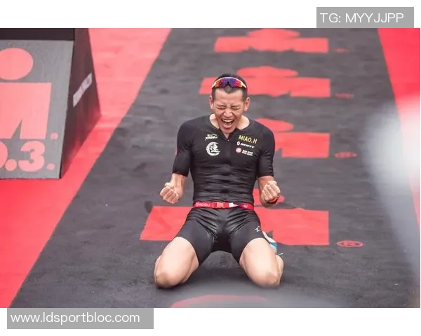 克雷格波特强势突破撤步远投被犯规成功打成3加1