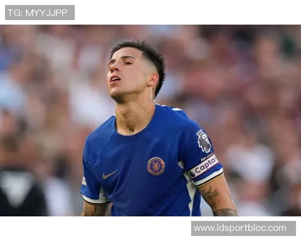 加纳乔称恩佐如同大哥期待未来进球更多提升空间无限